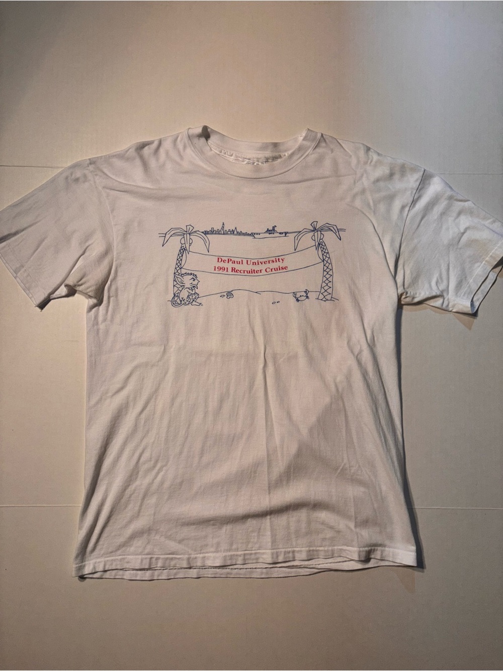 Vtg DePaul University Blue Demons Cruise Chicago Skyline Cartoon 90s USA Tshirt